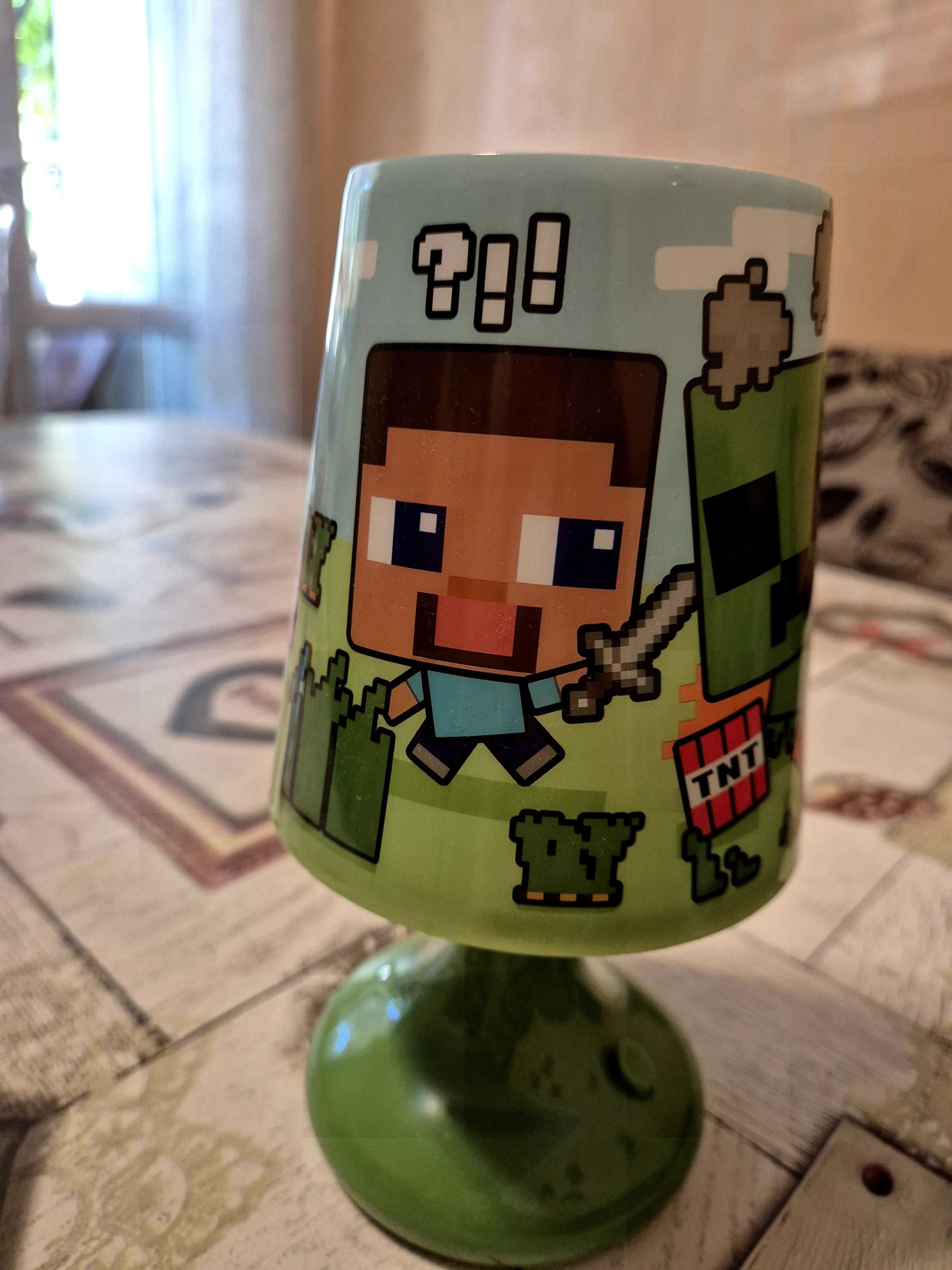 Нощна лампа Minecraft нова