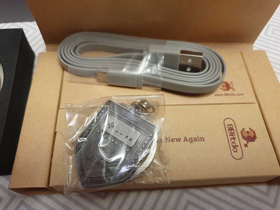 Геймпад 8Bitdo NES30 Pro