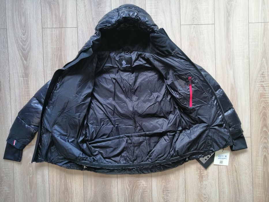 MONCLER мъжко зимно яке в черен цвят 2 3 4 5 6