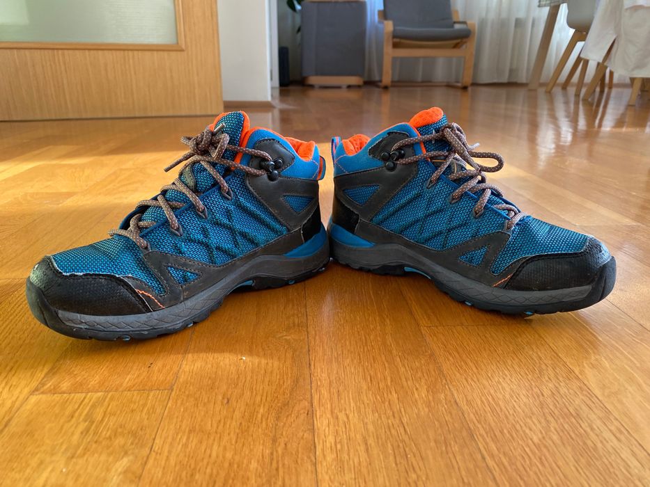Детски туристически обувки McKinley