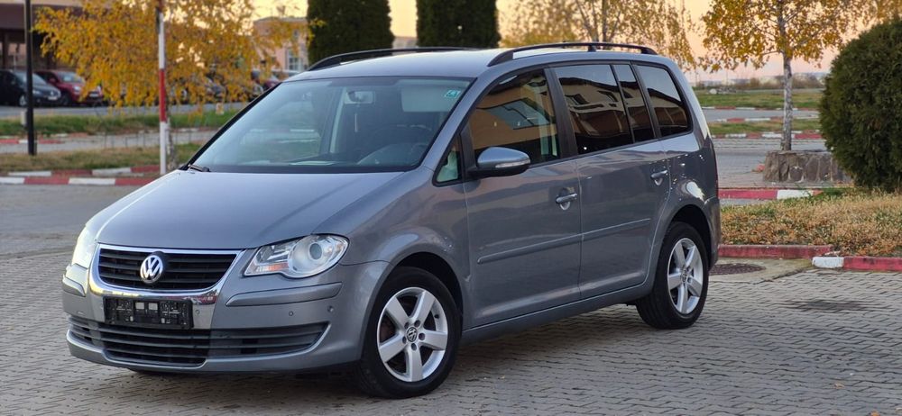 Vw touran 1.9 tdi  7 locuri