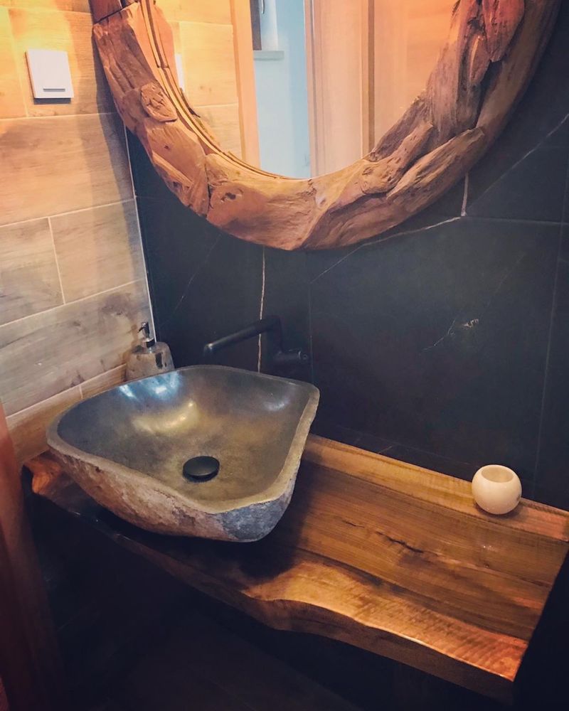 Плотове за баня от естествено дърво / Дървен плот