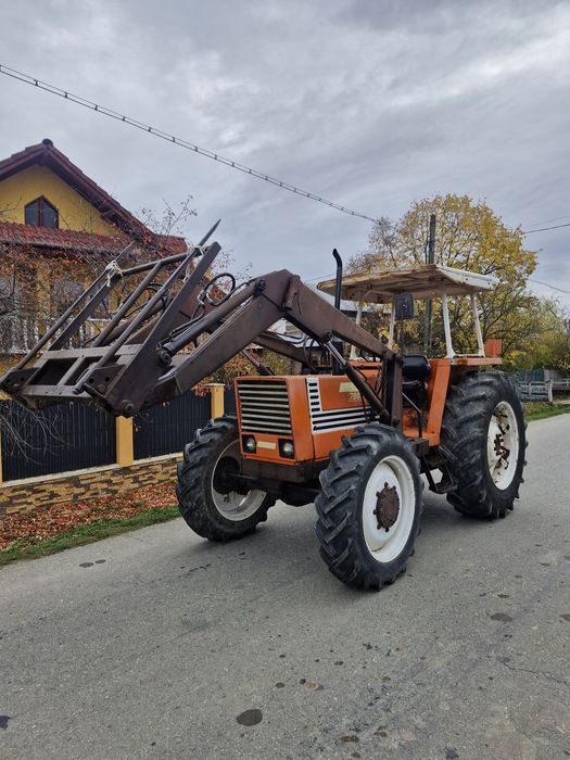 Tractor Fiat 780 cu încărcător frontal profesional