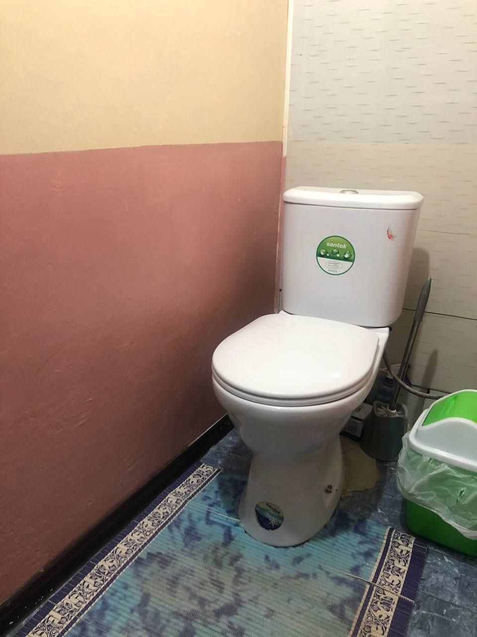 Qizlarga kvartira bor