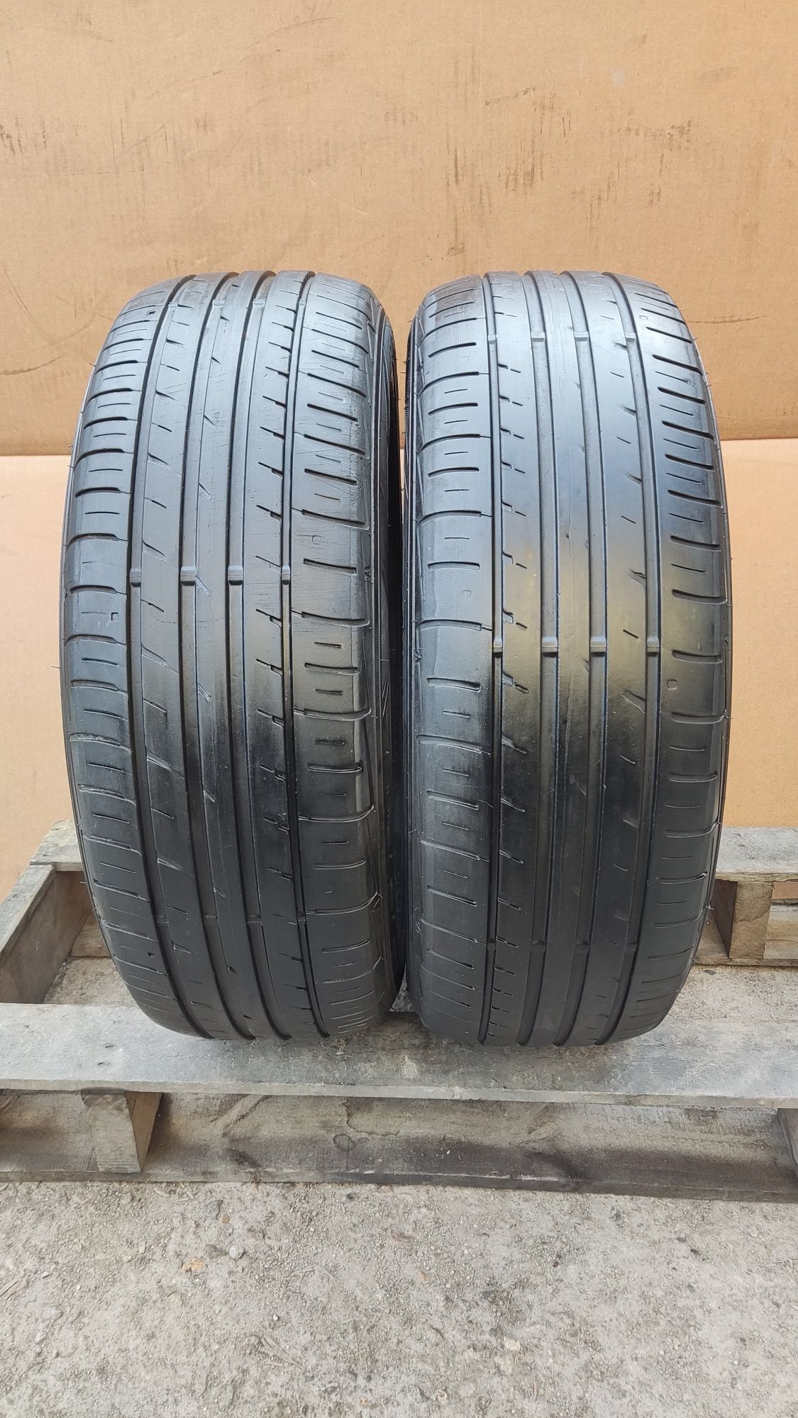 2бр летни гуми 205/60/16 Falken Ziex
6mm грайфер
Добро състояние без л