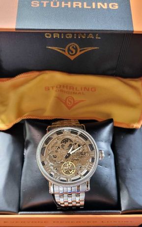 Часовник Stührling