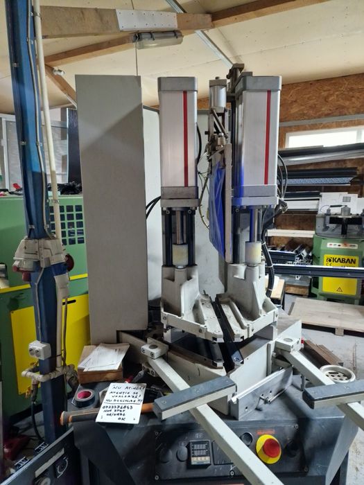 Reparații utilaje de lipit termopan – Automatizări electrice