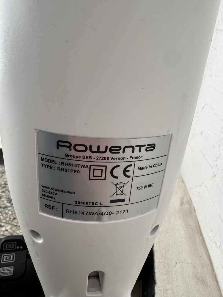 Вертикална Прахосмукачка Без Торба с Кабел - Rowenta RH-8147WA, 750W!