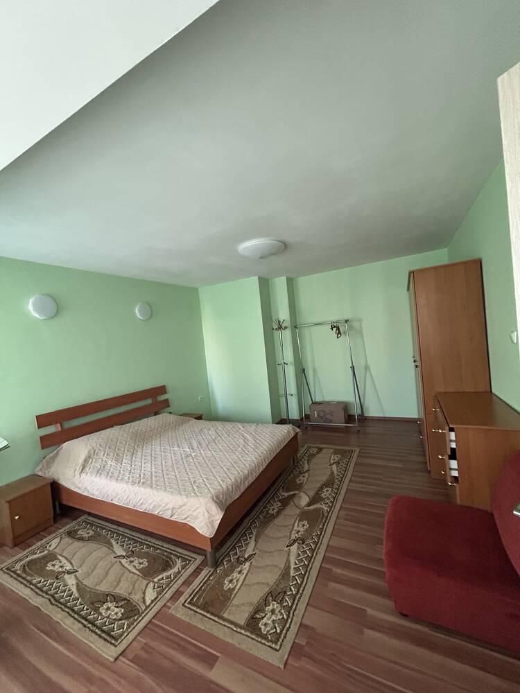 Тристаен апартамент под наем в кв. Каменица 2