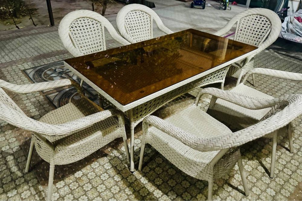 Красивая плетенная мебель