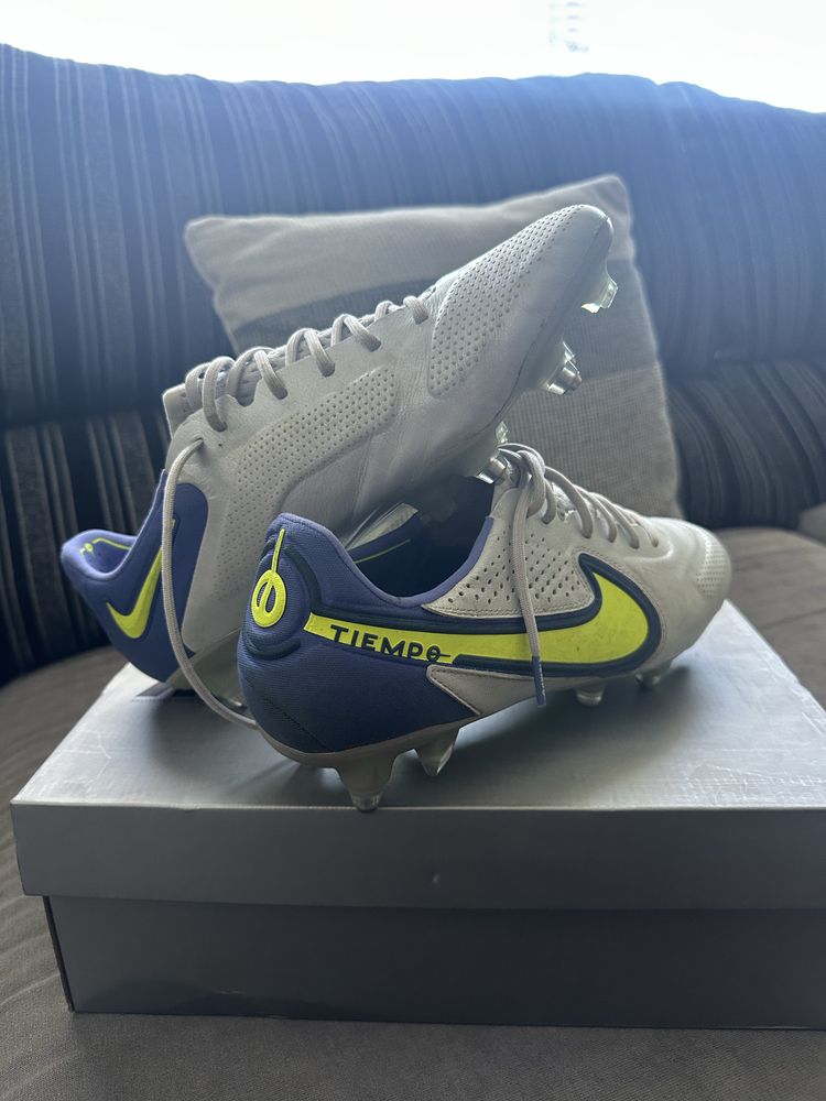 Професионални Бутонки Nike tiempo