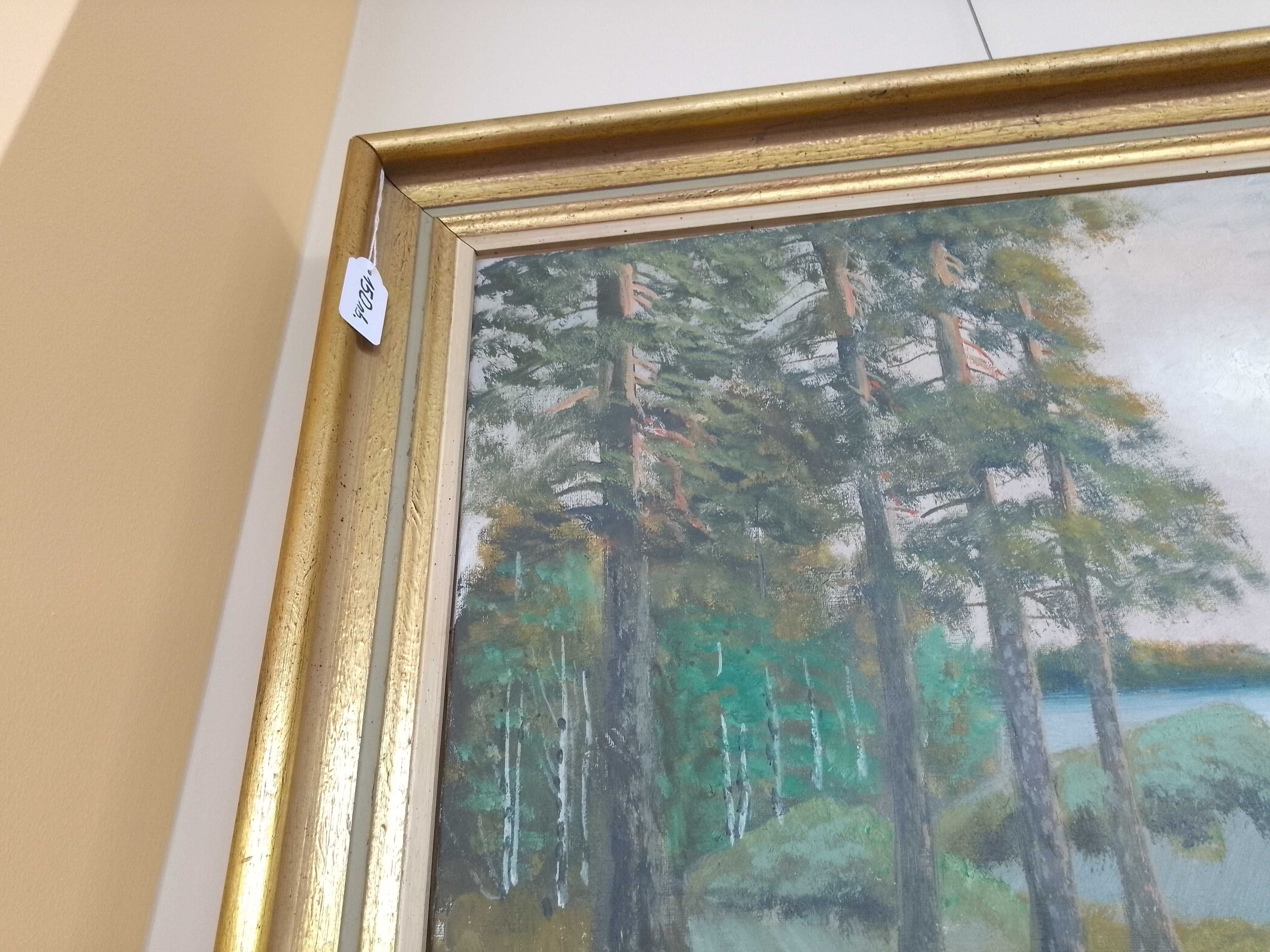 Красива картина пейзаж с дървена рамка