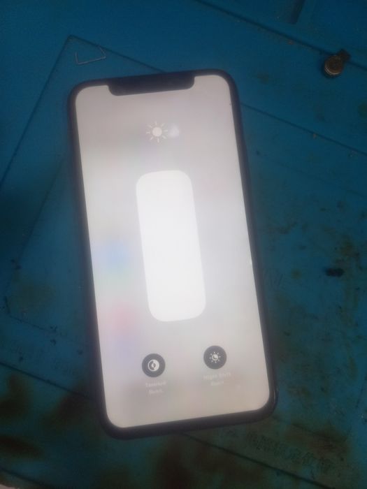 IPhone X 256GB sotiladi