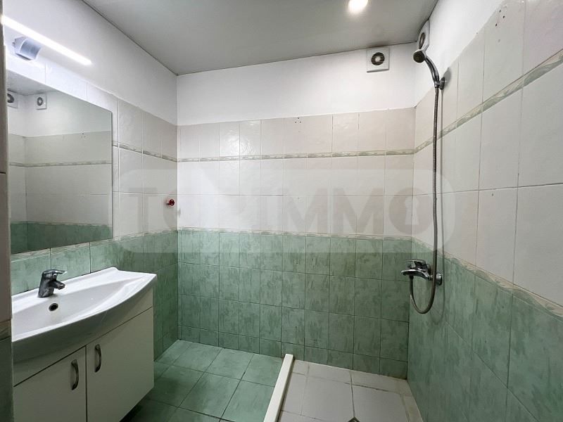 Продава се Тристаен апартамент в Варна, Централна поща - 120 кв.м за 1567 €/кв.м - Снимка #5