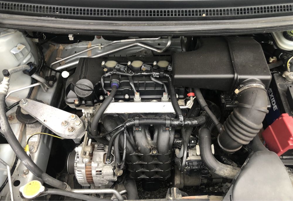 Mitsubishi colt 1.3 1.1 i на части