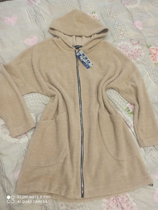 Жилетка от кашмир в бежово