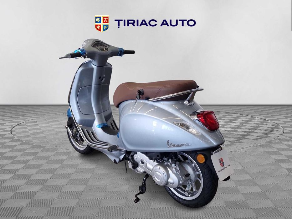 Piaggio Vespa Primavera 50 Grigio