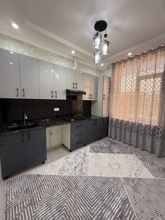 Срочно срочно  Продаётся квартира Гагарина Рудакий  Супермаркет Буюк