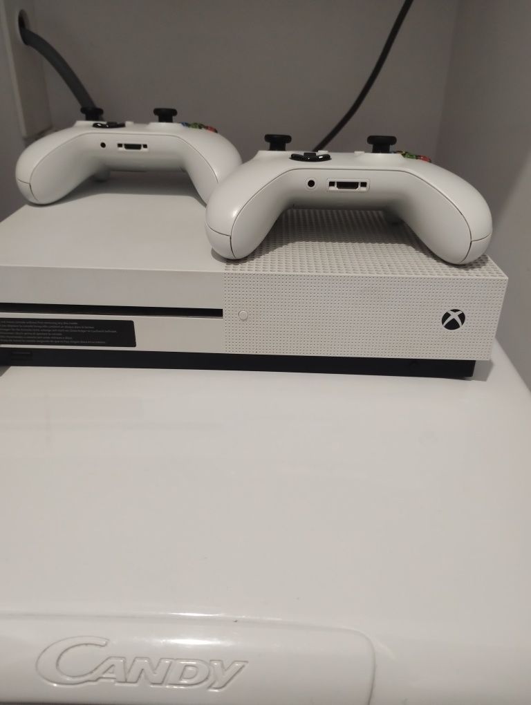 Xbox ONE S, 1TB (Impecabil)