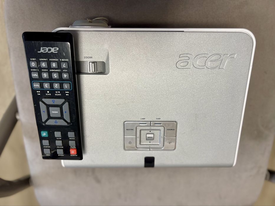 Videopriector Acer P3250 Dlp in stare buna