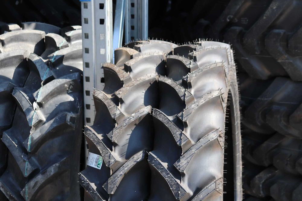 Cauciucuri Tractor 8.3-32 BKT 8 PLY Noi garantie AgroMir