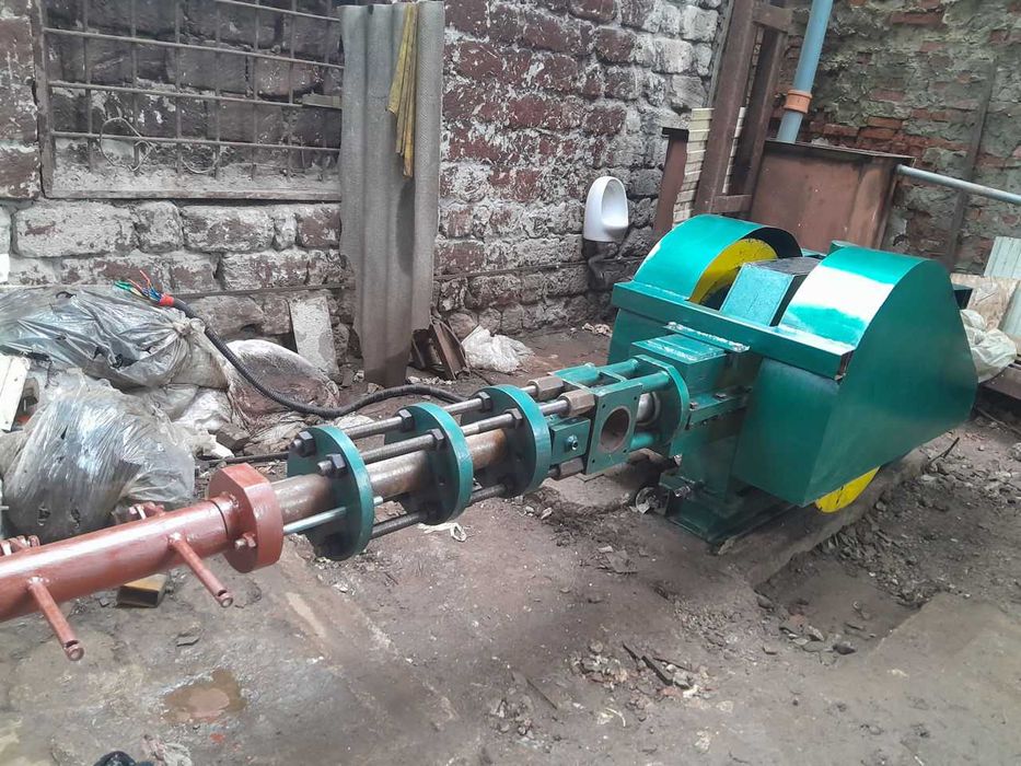 Utilaj pentru producția de brichete pentru foc