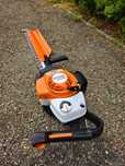 Foarfecă gard viu/tuia Stihl HS 87R