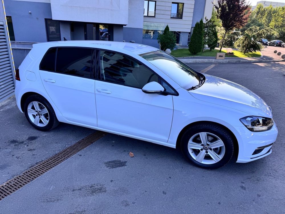 VW Golf Comfortline 1.6 TDI 115 CP/ 85KW