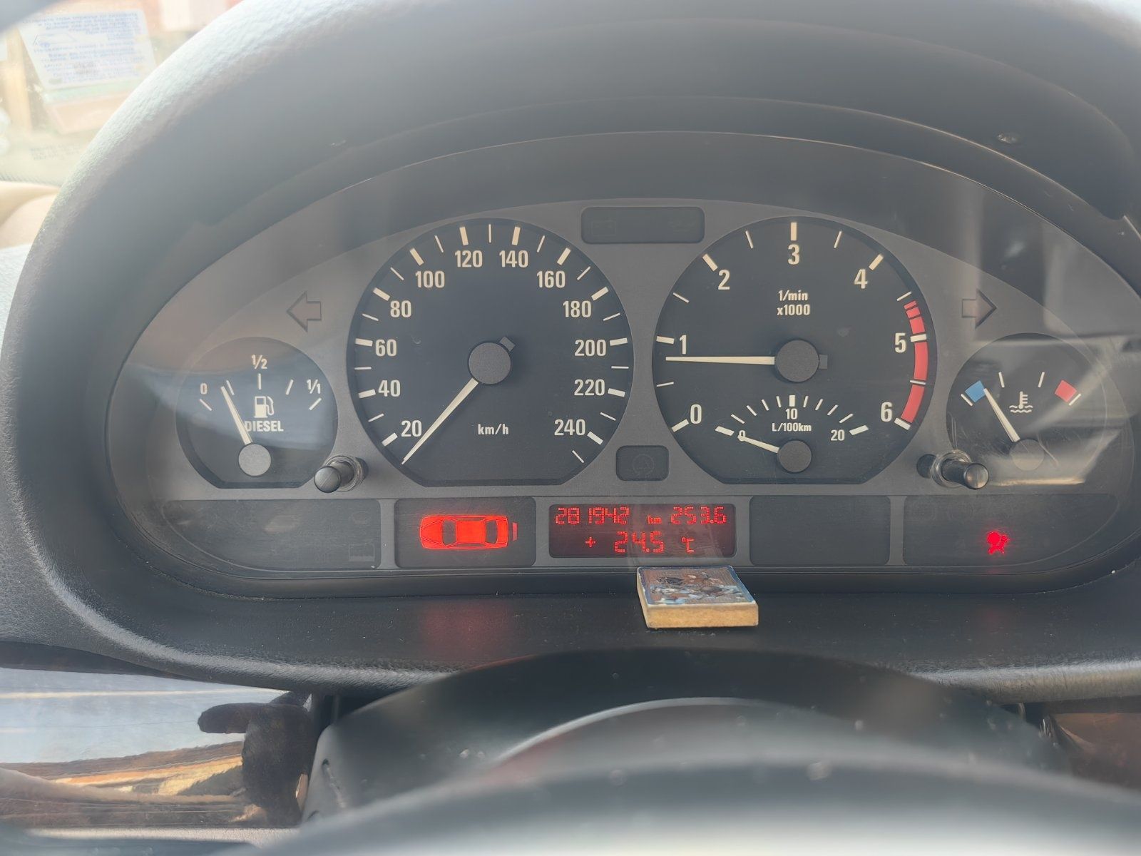 Продавам BMW E46 320d
