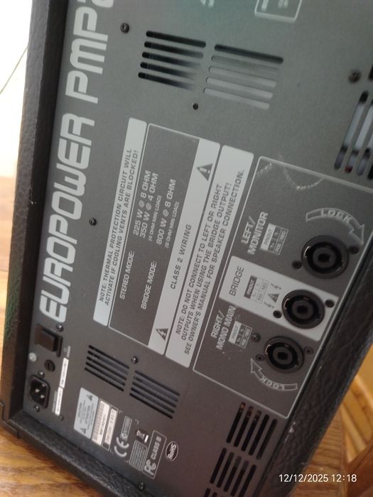 Mixer amplificat Behringer  PMP2000