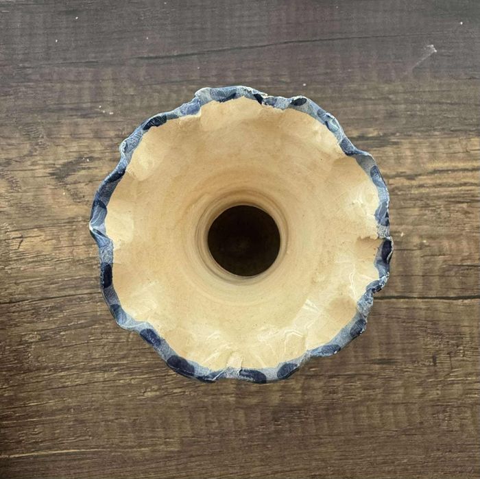 Керамична ваза, ръчно нарисувана