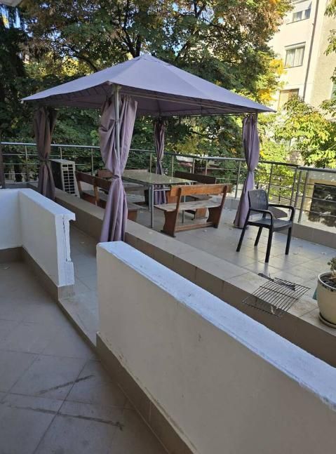 Дава се под наем Многостаен апартамент в Пловдив, Каменица 1 - 142 кв.м за 1000 € - Снимка #11