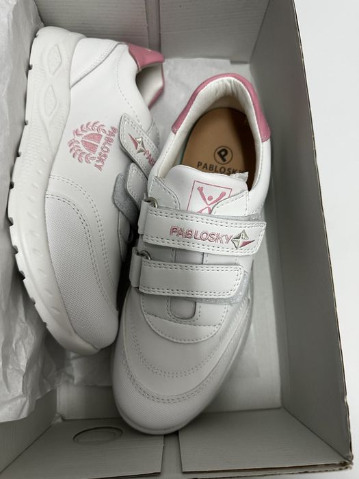 Кроссовки новые Pablosky