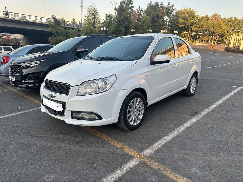 Нексия 3  Автомат/МЕТАН