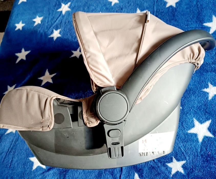 Кошница за кола за бебе