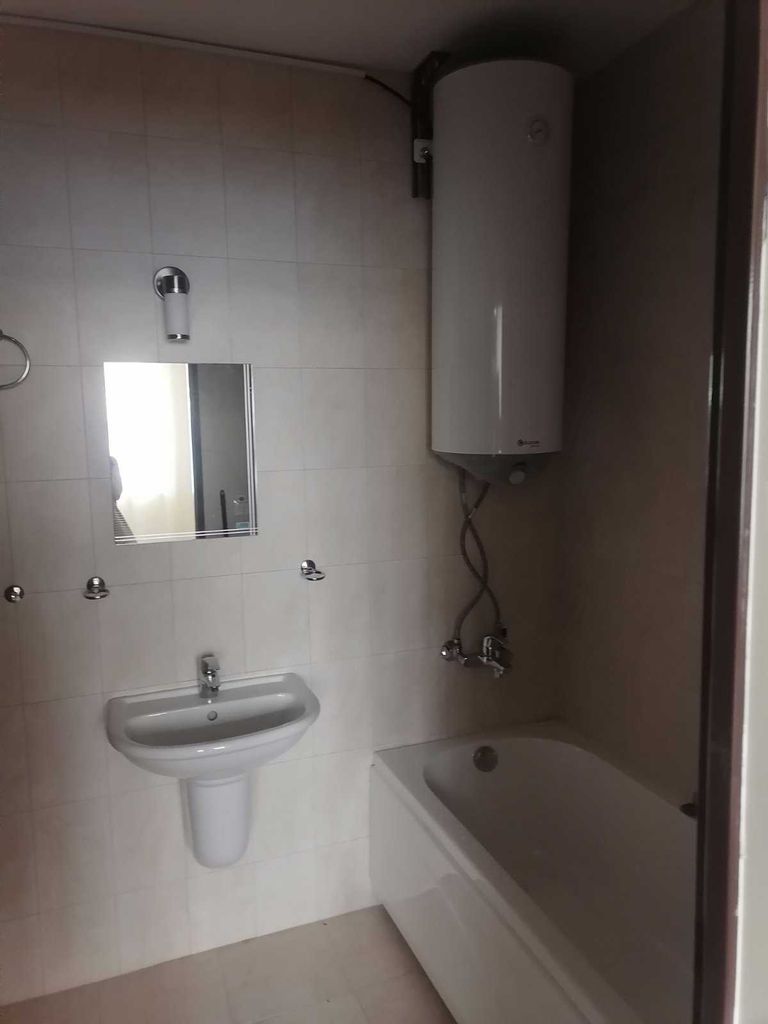 Дава се под наем Двустаен апартамент в Бургас, Сарафово - 50 кв.м за 275 € - Снимка #5