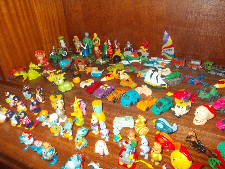 Figurine Kinder '90 - Arsenal de lupta