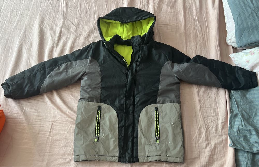 Детски зимни палтета и детски зимен гащиризон