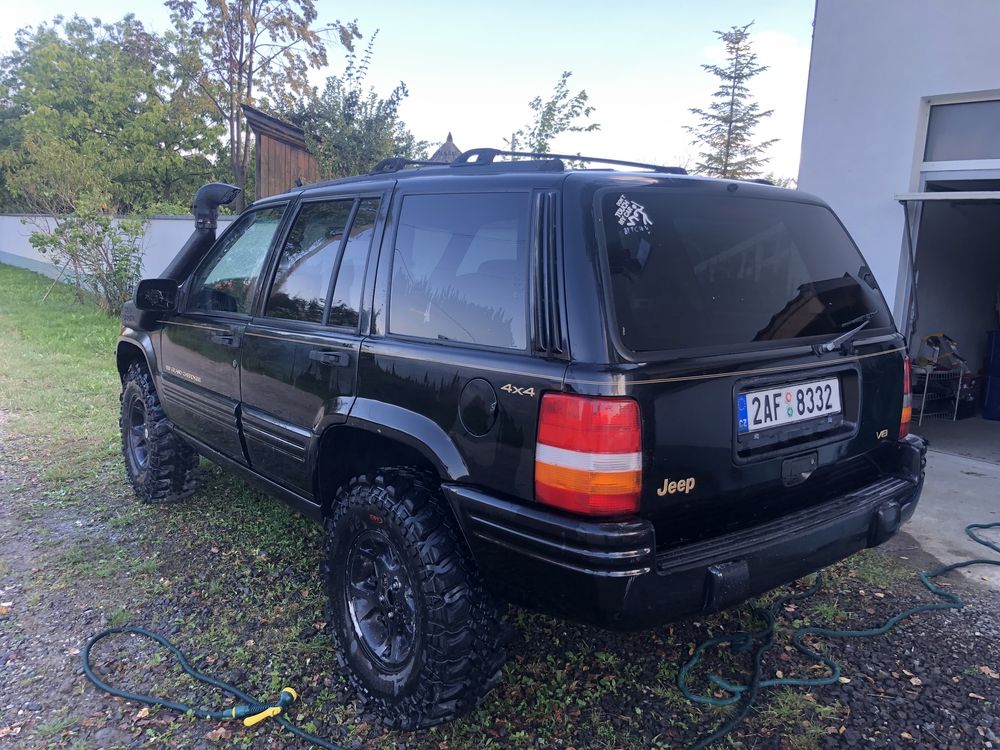 Jeep V8 Grand Cherokee