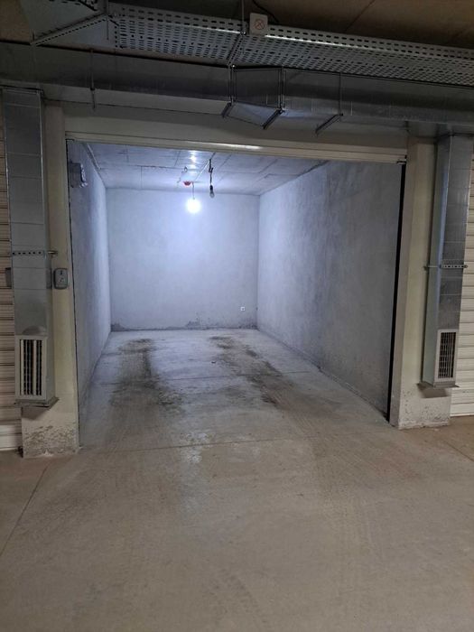 Дава се под наем Гараж / Паркомясто в София, Надежда 1 - 18 кв.м за 102 € - Снимка #3