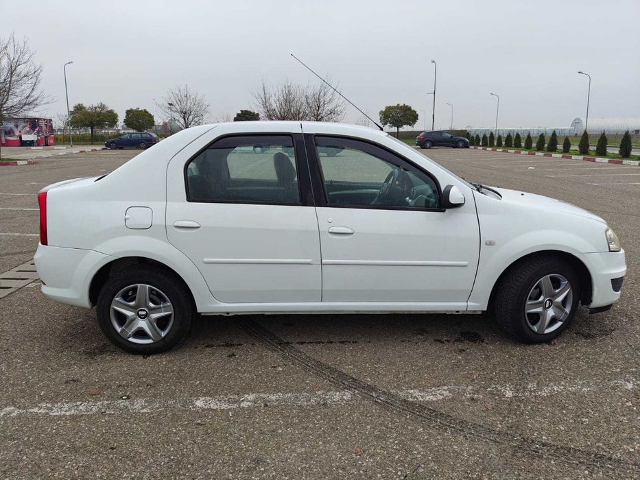 Dacia Logan 1.6, 2012