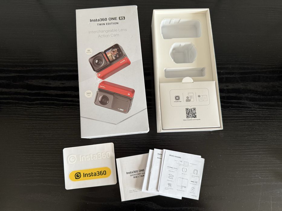 Cameră video sport 360° - Insta360 ONE RS Twin Edition