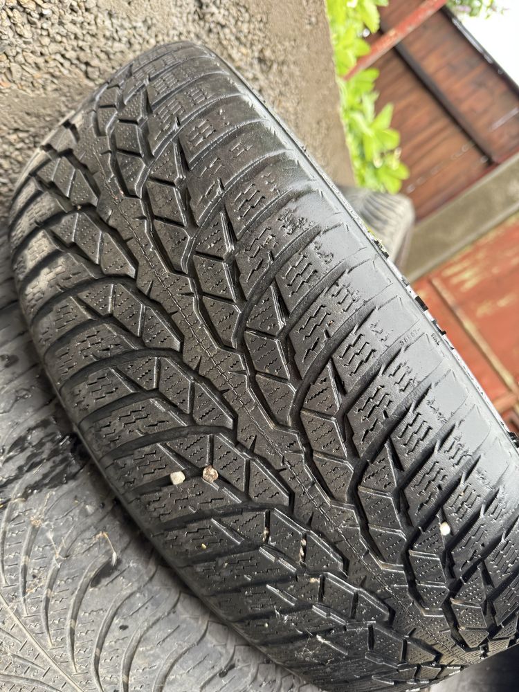 Anvelope 205/60 R16