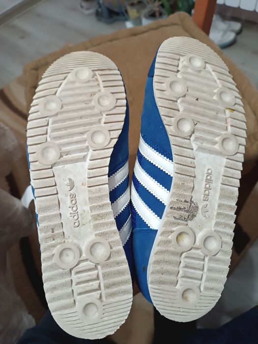 Маратонки Адидас 36 2/3