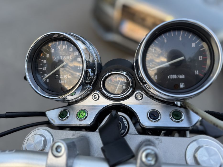 Suzuki GSX 750 Inazuma – 2000, 66787km, întreținută, gata de drum