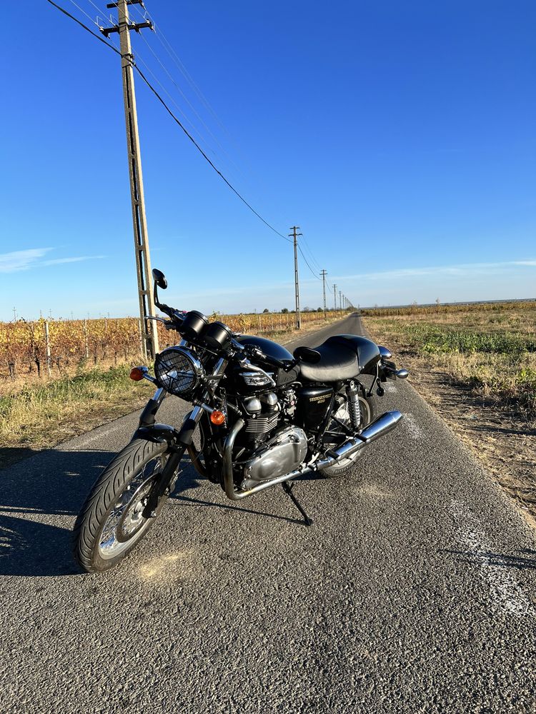 Vand Triumph Thruxton 900 caffe racer an 2015