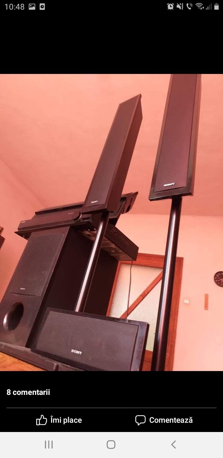 Vand Sony sau schimb cu aur.Are stație 150w