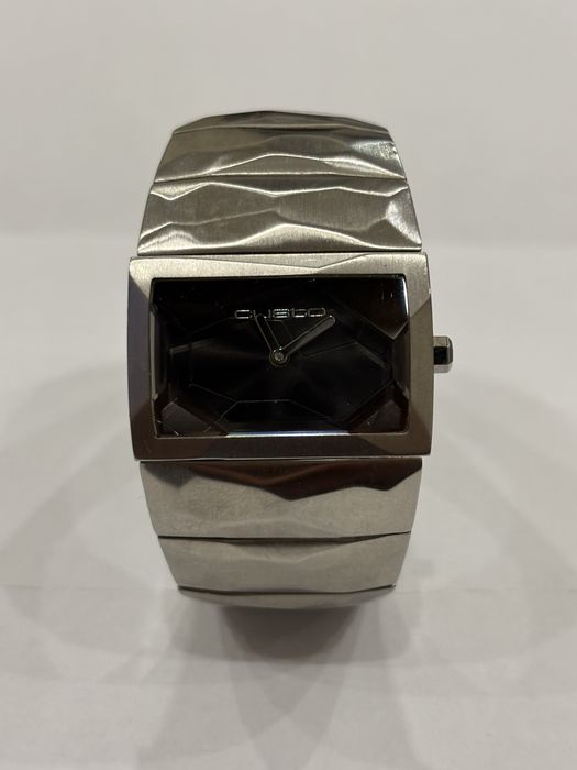 Часовник Custooo