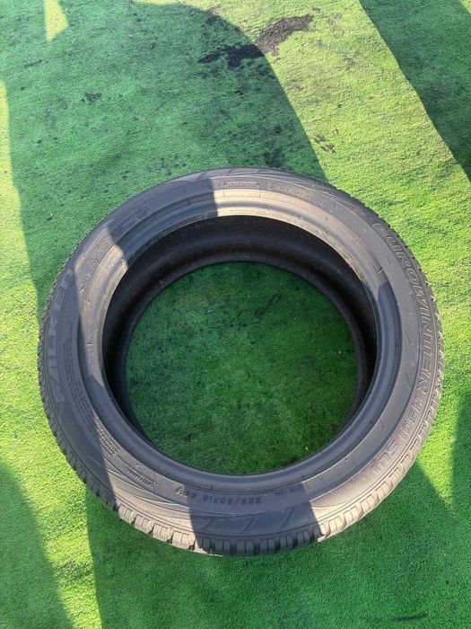 Anvelope Iarna 225/50/18 Falken