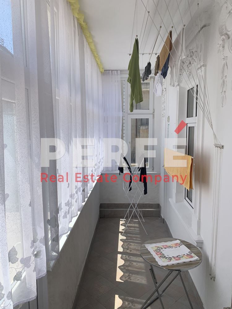 Продава се Етаж от къща в Бургас, Център - 200 кв.м за 2075 €/кв.м - Снимка #2
